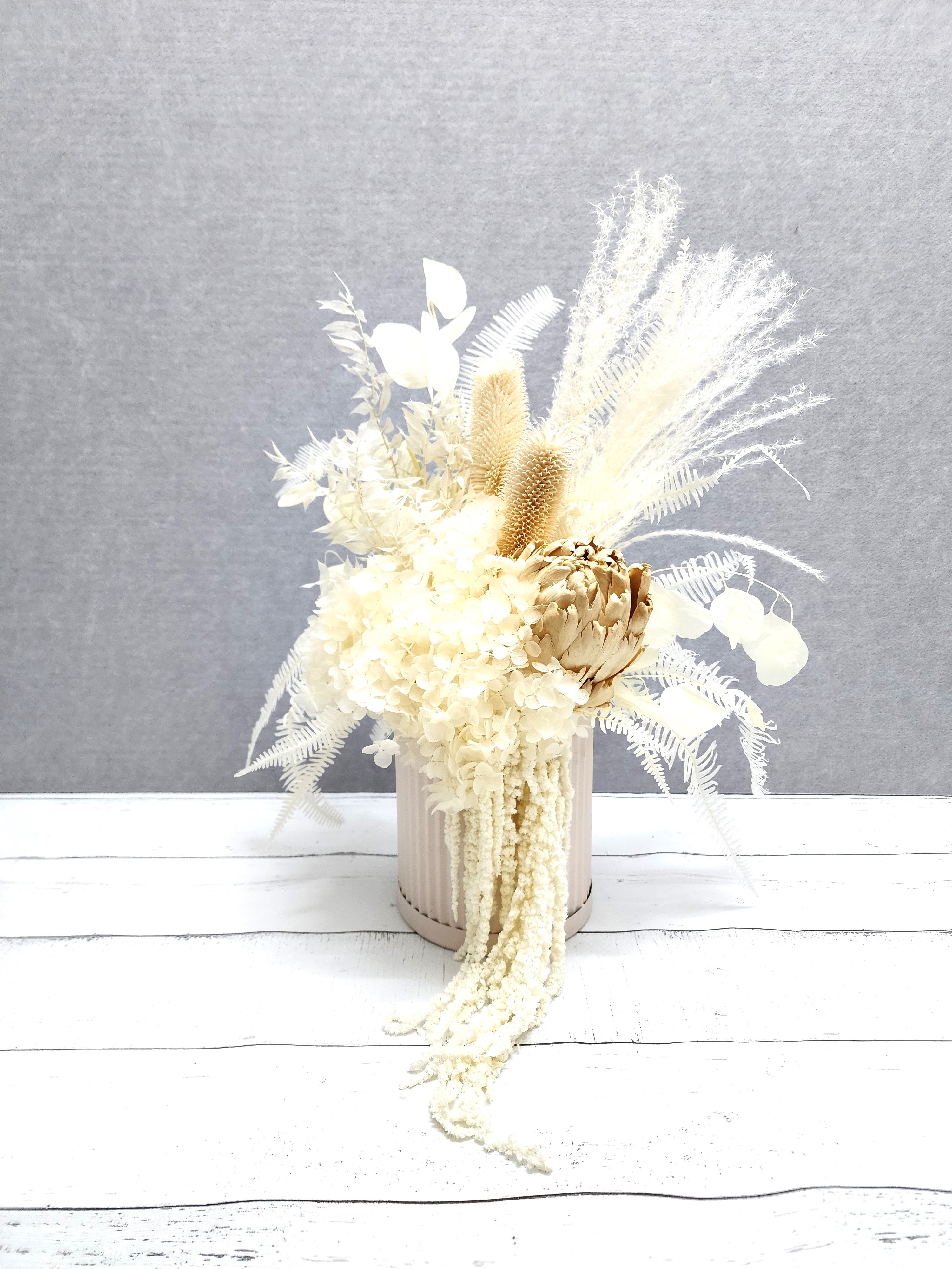 Bianca Dried Floral Arrangement
